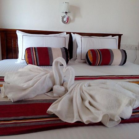 Hotel Moonstone Anuradhapura Exterior photo