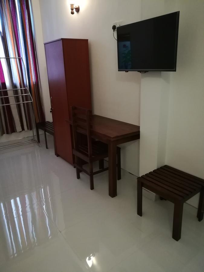 Hotel Moonstone Anuradhapura Exterior photo
