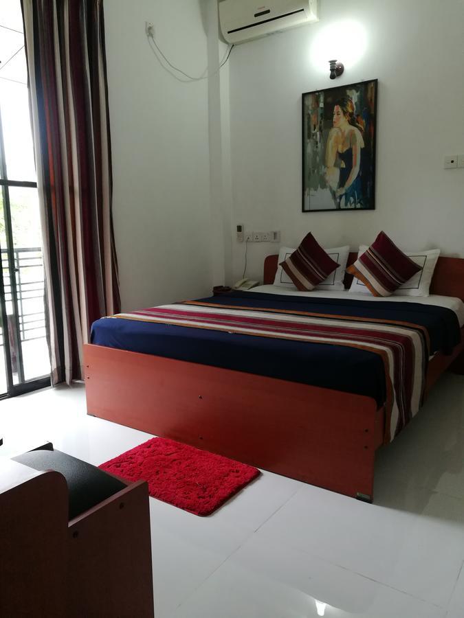 Hotel Moonstone Anuradhapura Exterior photo