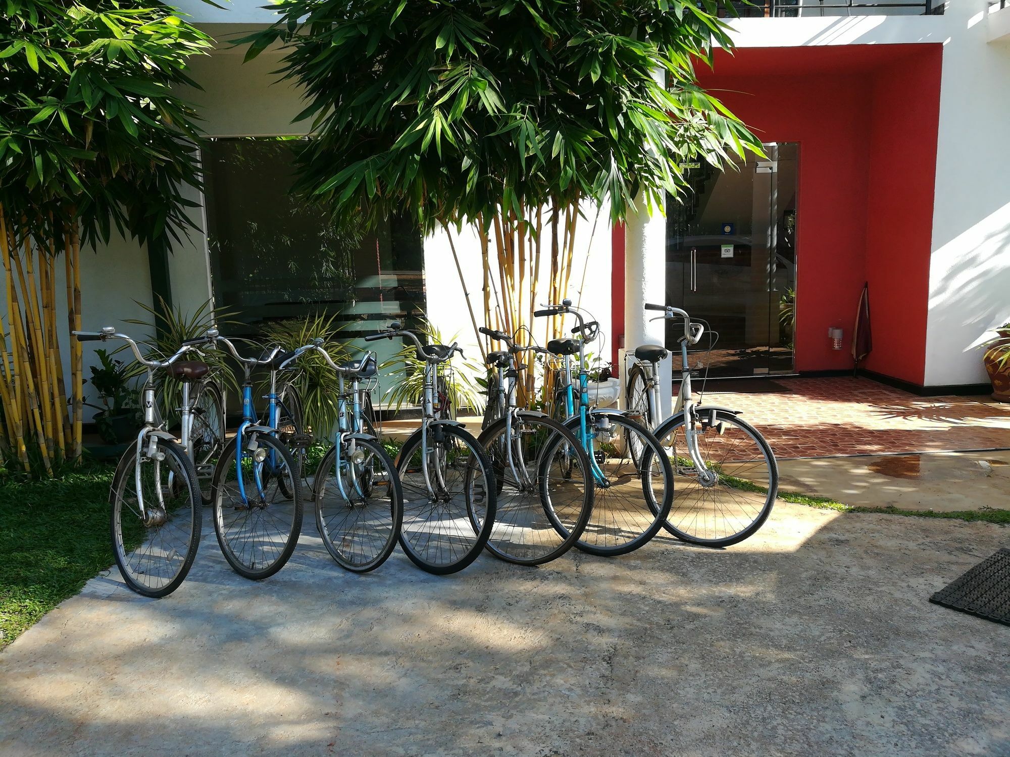 Hotel Moonstone Anuradhapura Exterior photo